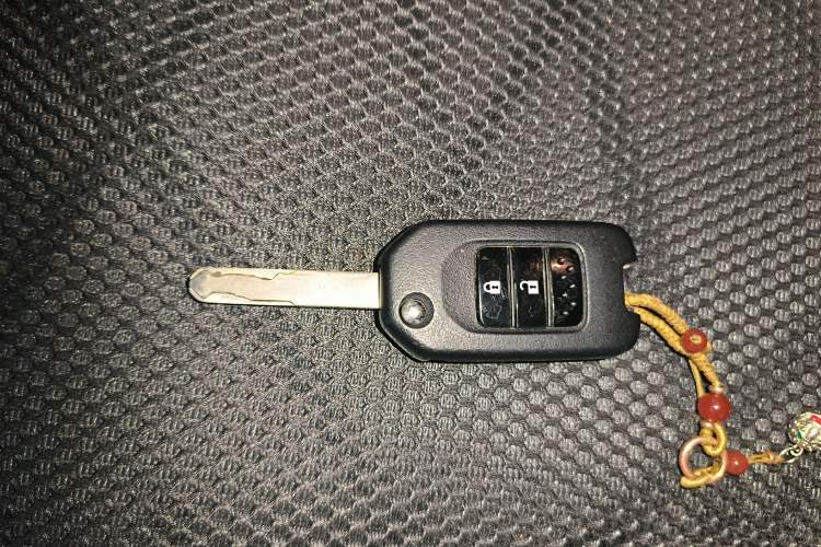 Used Honda Jade 2013 1.8L automatic Comfort version 5 seats
