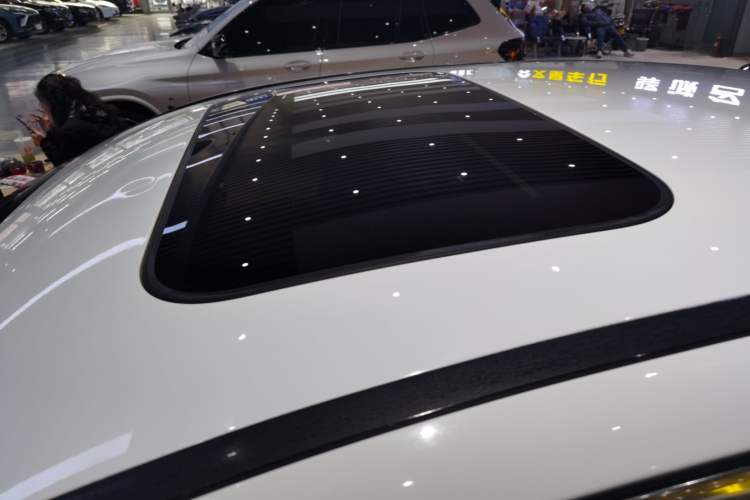 Used Mercedes-Benz E-Class 2016 E 200 L Sport Edition