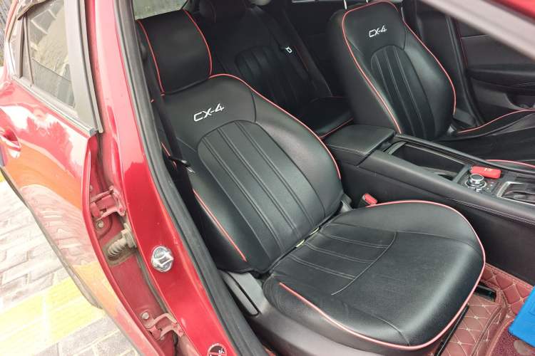 Used Mazda CX-4 2018 2.0L Automatic Two-Wheel Drive Blue Sky Exploration Version China V Standard
