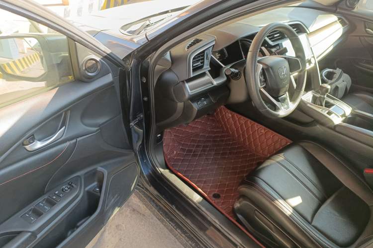 Used Honda Civic 2019 220TURBO Manual Jinkong Edition China VI
