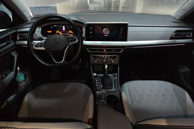 Used Volkswagen Lavida 2023 300TSI DSG Full-Comfort Edition
