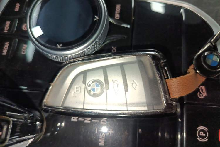 Used BMW X5 2022 Restyled xDrive 30Li Luxury Version M Sport Package
