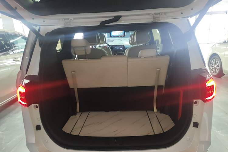 Used Buick GL8 2022 ES Land Cruiser 653T Luxury Model