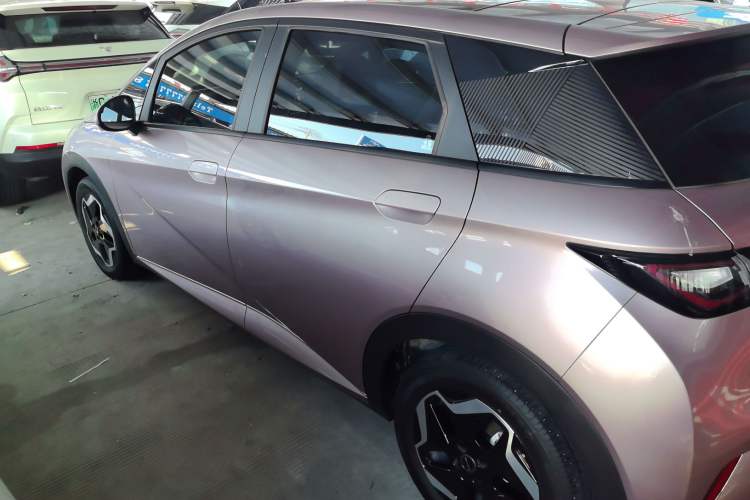 Used BYD Dolphin 2021 405 km Fashion Edition
