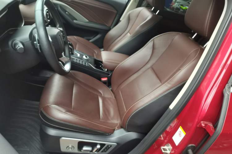 Used Wey VV6 2018 2.0T Two-Wheel Drive Flagship Version China V Standard