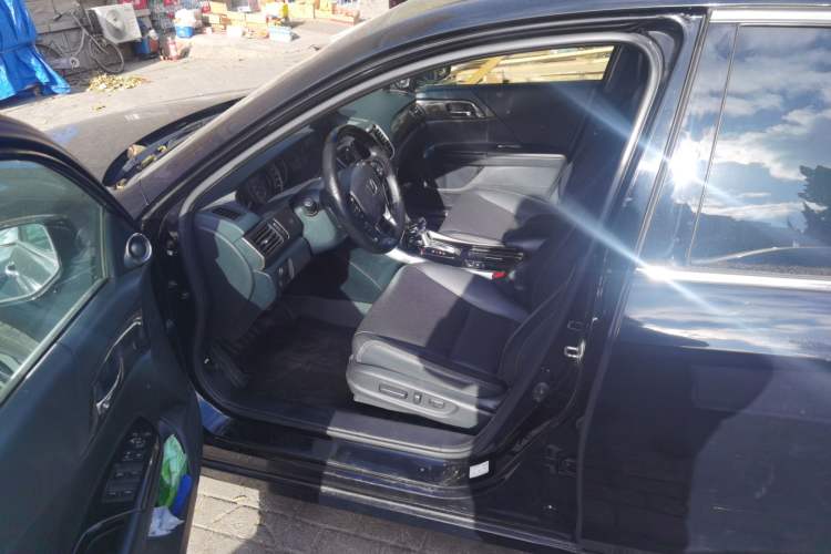 Used Honda Accord 2016 2.4L Luxury Edition
