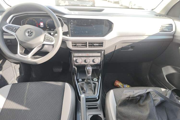 Used Volkswagen Tacqua 2023 200TSI DSG Joy-Connect Edition
