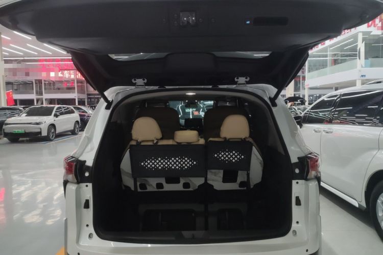 Used Toyota Sienna 2023 2.5L Hybrid Comfort Edition
