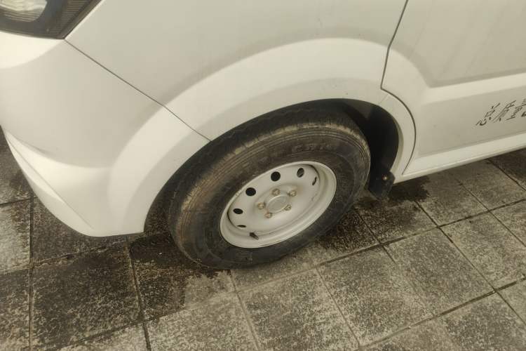 Used Dongfeng Yufeng EM27 2024 EM27L Eves Power 41.86 kWh
