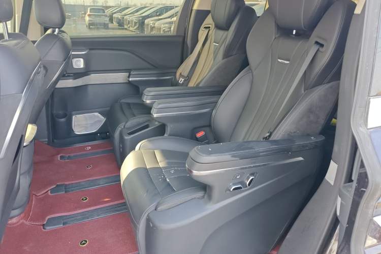 Used Hongqi HQ9 PHEV 2024 2.0T Four-Wheel Drive Business Edition