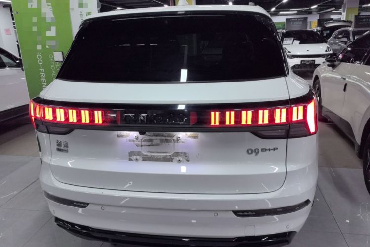 Used Lynk & Co 09 EM-P 2023 2.0TD EM-P Long-Range Version PM 7-Seater
