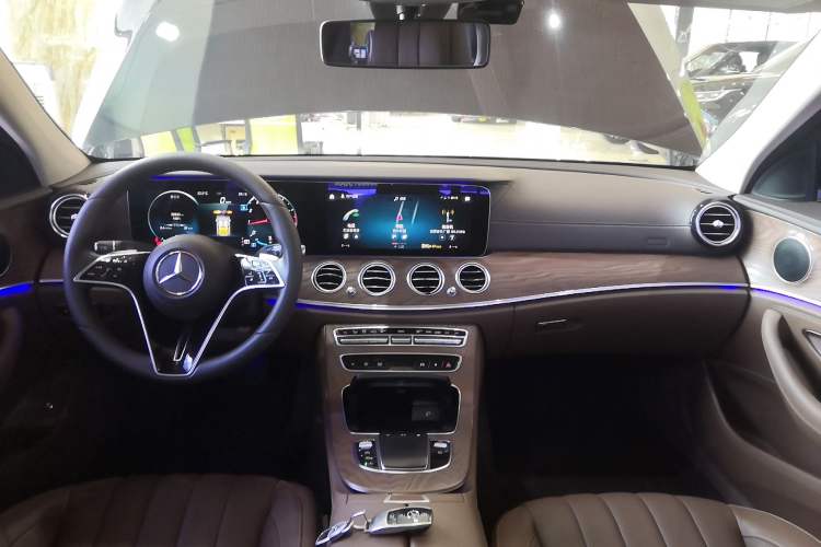 Used Mercedes-Benz E-Class 2021 E 300 L Stylish Model
