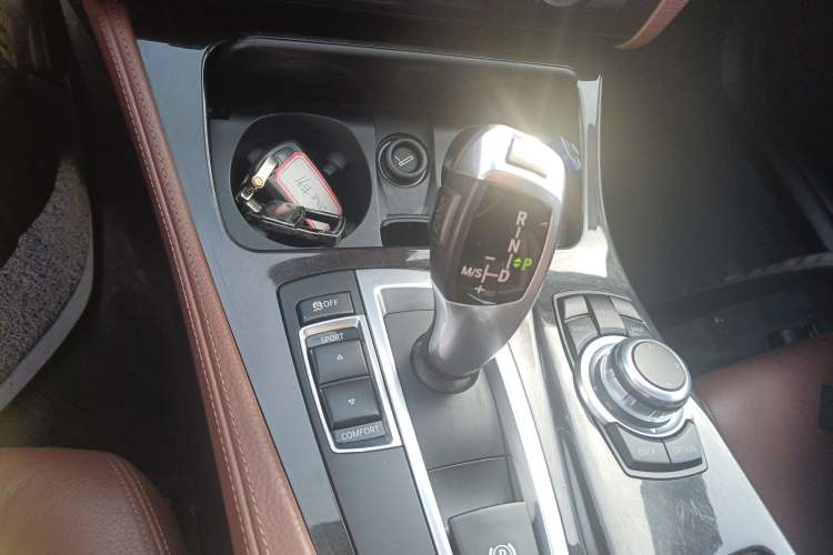 Used BMW 5 Series 2017 525Li Leading Model