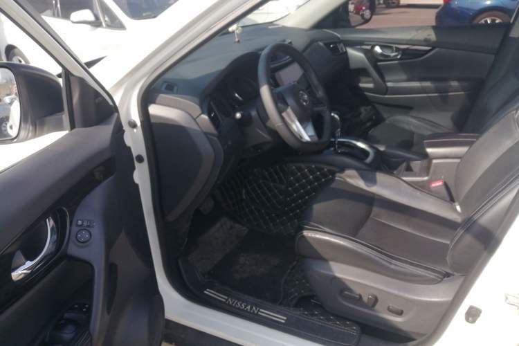 Used Nissan X-Trail 2019 2.0L CVT Smart Connect Comfort Edition 2WD
