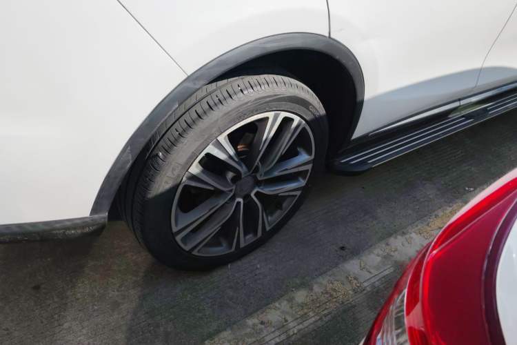 Used BYD Tang 2019 2.0T Automatic SmartConnect Luxury Version 5 Seats China VI Standard