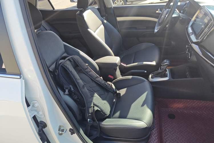 Used Kia kx1 Stonic 2021 1.4L CVT Fun Edition
