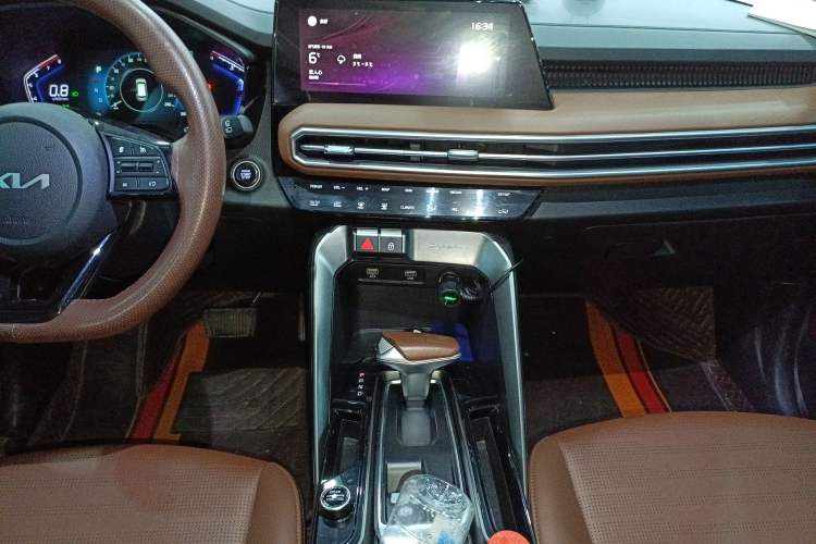 Used Kia Sportage R 2021 Ace 2.0L Splendid Edition
