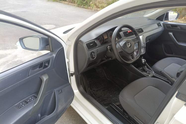 Used Volkswagen Santana 2018 1.5L Automatic Fashion Edition
