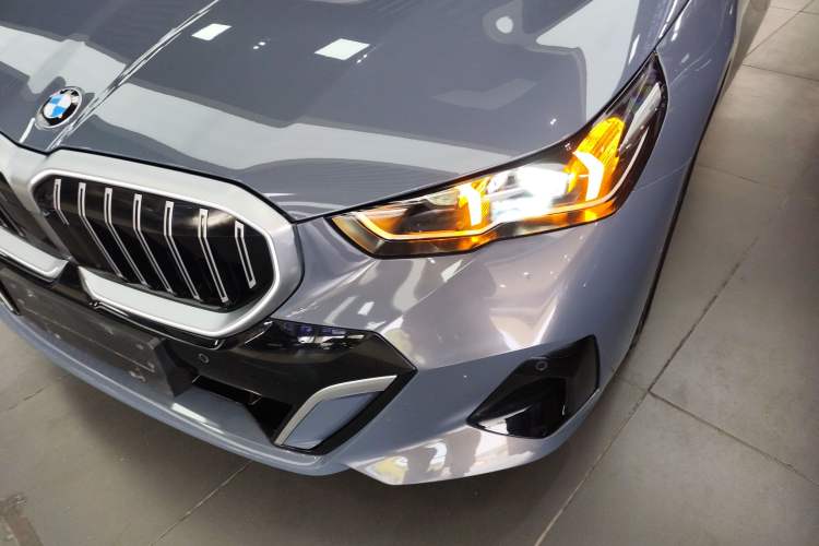 Used BMW 5 Series 2024 530Li Leading Model M Sport Package