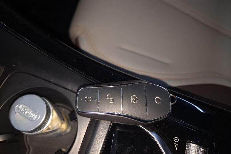 Used BYD Qin PLUS 2024 HONOR Edition DM-i 55KM Leading Model
