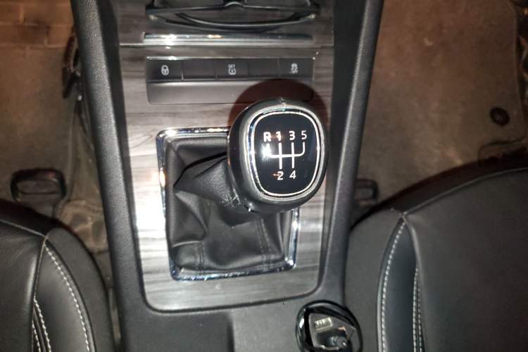 Used Skoda Octavia 2017 1.6L Manual Smart Drive Edition