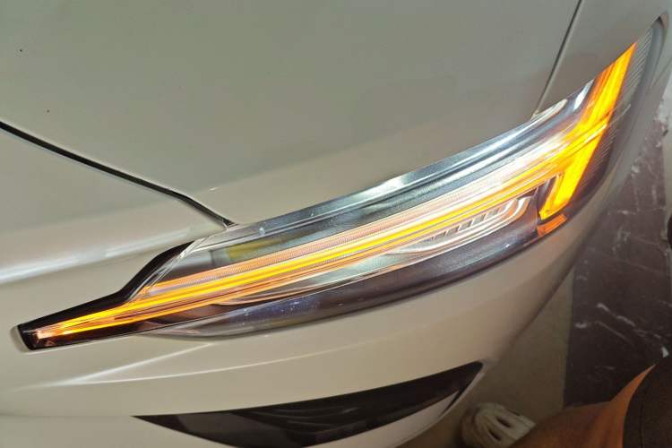 Used Volvo V60 2021 B4 Zhiyi Luxury Edition
