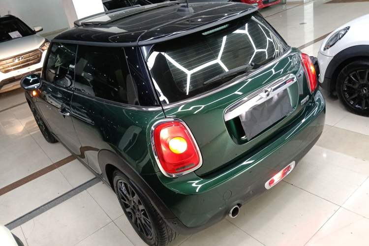 Used  MINI 2016 1.5T COOPER
