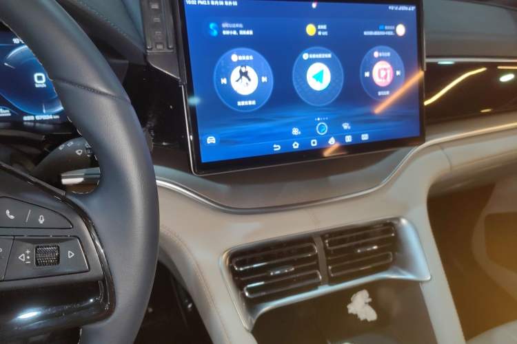 Used BYD Song PLUS New Energy 2024 HONOR Edition DM-i 110km Flagship Model
