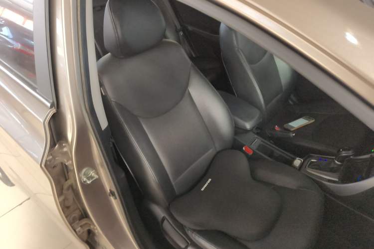 Used Hyundai Elantra 2015 1.6L Automatic Luxury Model
