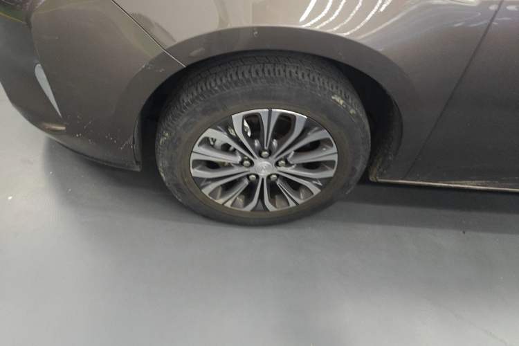 Used Buick GL8 2020 Land Cruiser Executive Class 652T Comfort Model
