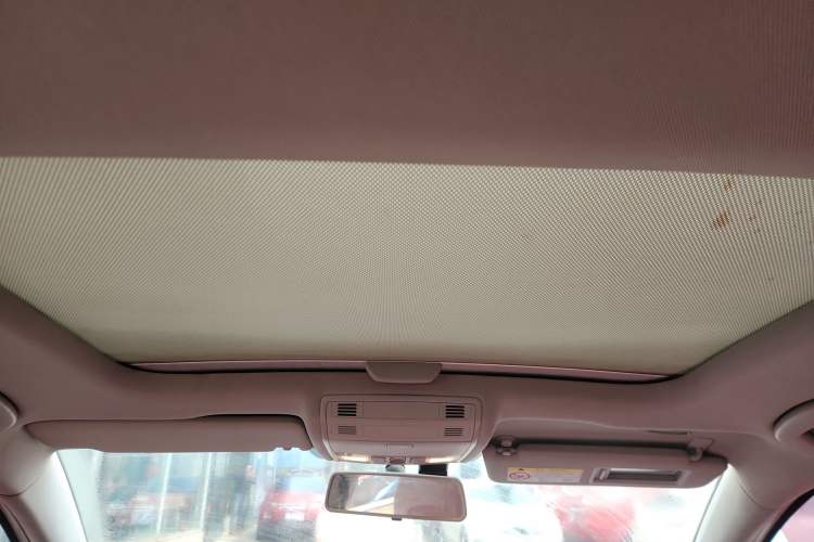 Used Volkswagen Golf 2017 1.6L Automatic Comfort Million-Vehicle Anniversary Edition