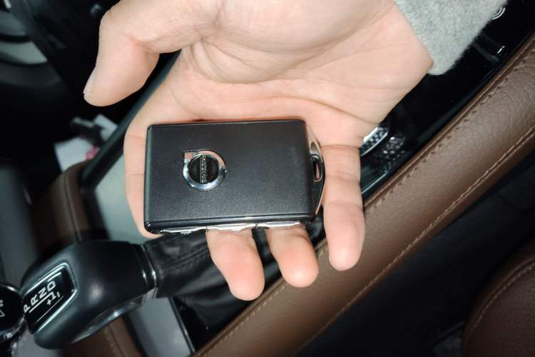 Used Volvo XC90 2020 T5 Smart Drive Luxury Edition 5 Seats
