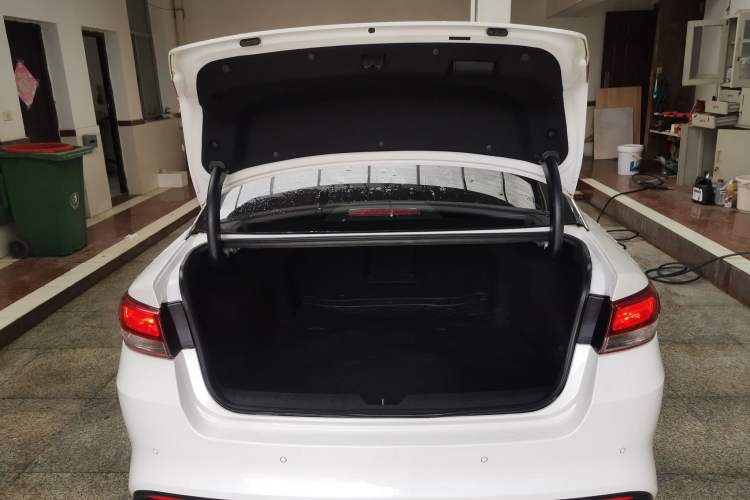 Used Kia K5 2016 1.6T Automatic LUX
