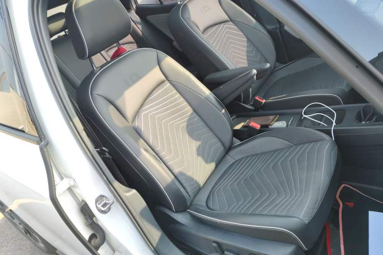 Used Volkswagen ID.3 2025 Smart Model Outstanding Oxygen Edition