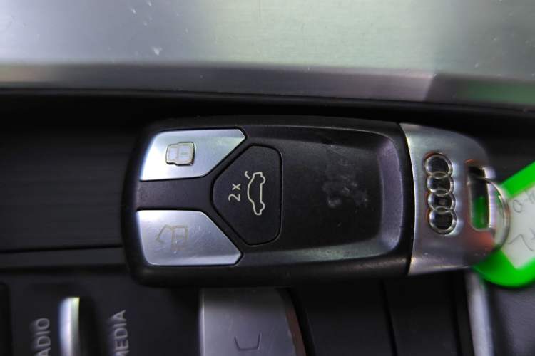 Used Audi A4L 2019 40 TFSI Fashion Edition China VI Emission Standard
