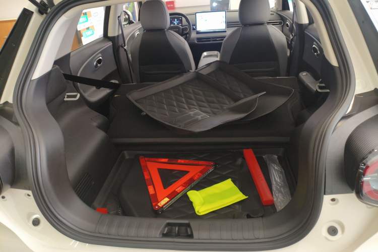 Used Dongfeng NAMMI 01 
