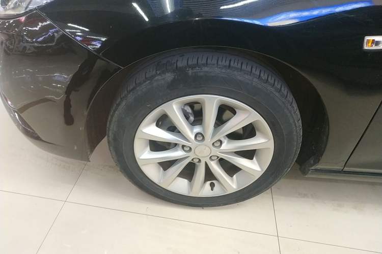 Used Chevrolet Cruze 2018 320 Automatic Pioneer Sunroof Edition
