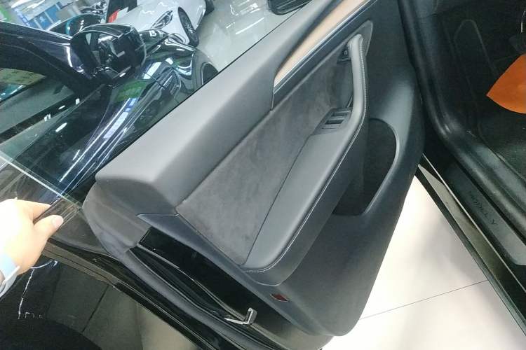 Used Tesla Model Y 2021 Standard Range Rear-Wheel Drive Version
