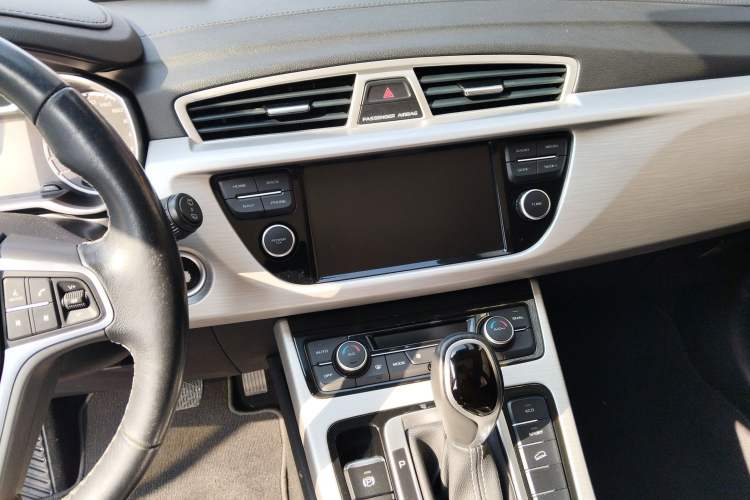 Used Geely Auto Emgrand X7 Sport 2016 1.8TD Automatic ZhiShang Model