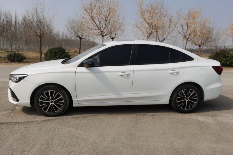 Used Roewe i5 2021 1.5L CVT Platinum Edition
