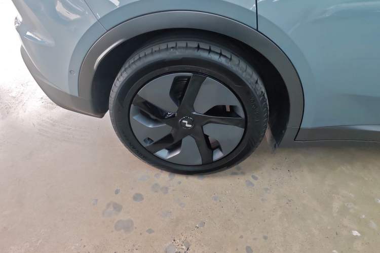 Used ONVO L60 2024 60 kWh Rear-Drive Version
