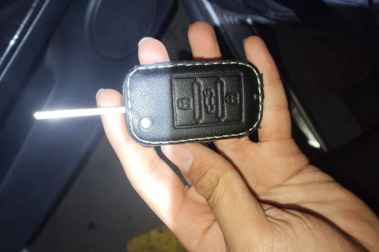 Used Roewe W5 2014 1.8T 2WD Automatic Tharu Special Edition
