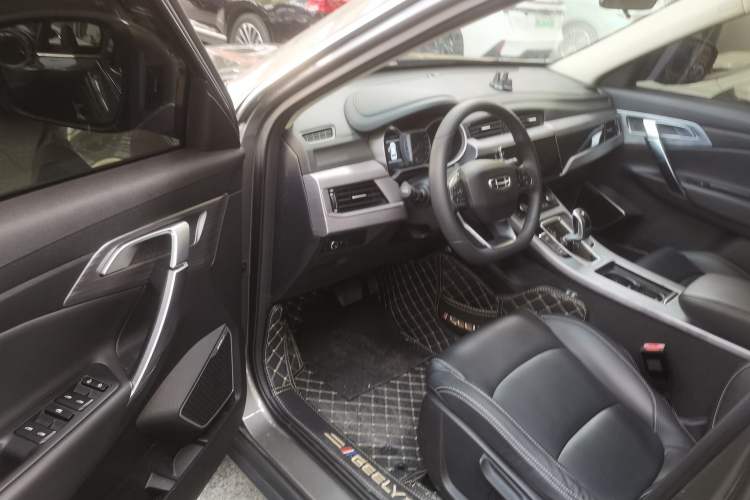 Used Geely Auto Emgrand X7 Sport 2021 Million Edition 1.8TD DCT Two-Wheel Drive Comfort Model