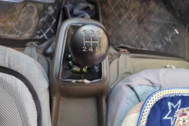 Used Wuling Rongguang 2014 1.5L S Base Version
