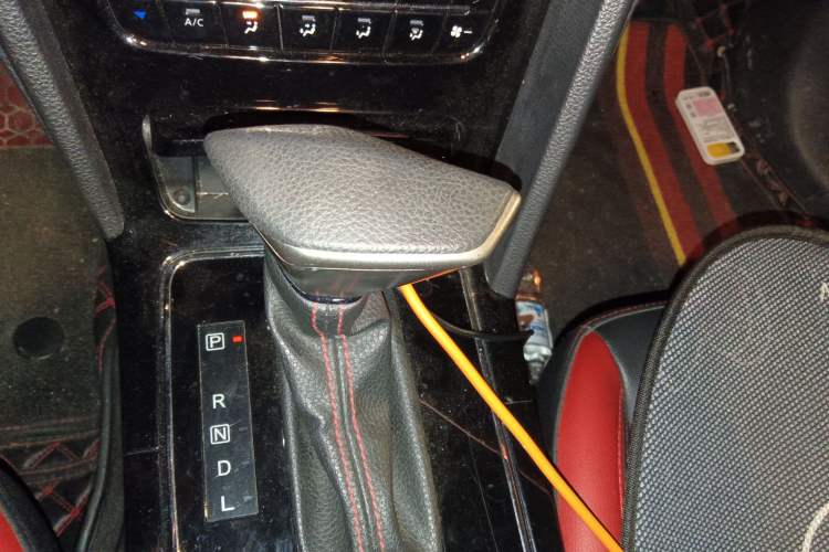 Used Venucia D60 2019 100 000 Honor 1.6L XL CVT Chenku Edition China VI Standard
