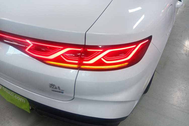 Used BYD Qin L 2025 DM-i Smart Drive 120KM Excellence Model
