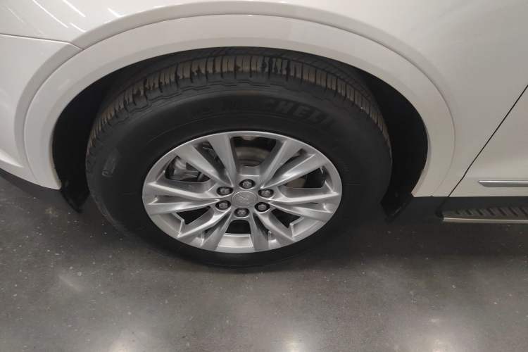 Used Cadillac XT5 2022 2.0T Two-Wheel Drive Luxury Version
