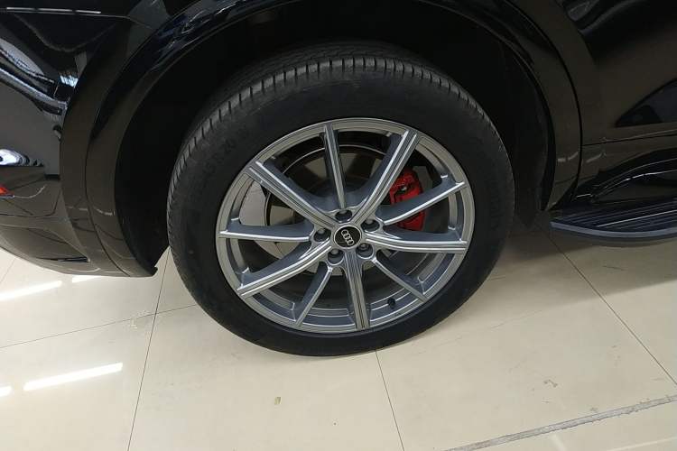 Used Audi Q5L 2024 40 TFSI Luxury Dynamic Edition
