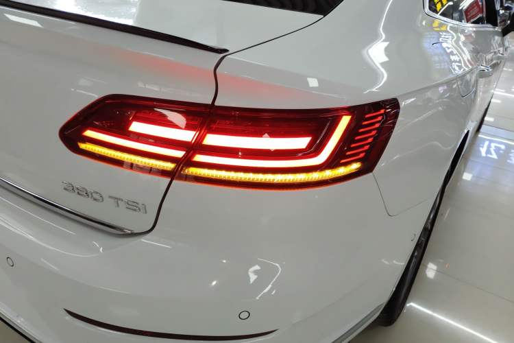 Used Volkswagen FAW-Volkswagen CC 2023 380TSI Striking Edition
