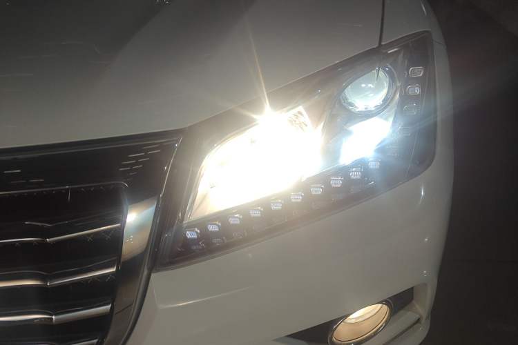 Used Haval H2 2016 Red Label 1.5T Manual Two-Wheel Drive Elite Model
